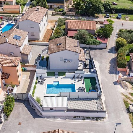 Casa Tara Three-Bedroom Holiday Home PUY Eksteriør bilde