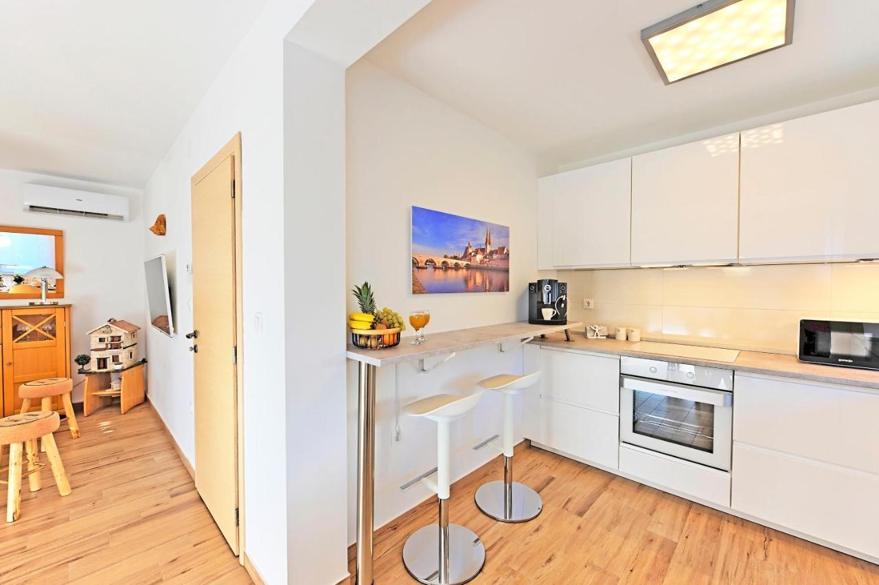 Casa Tara Three-Bedroom Holiday Home PUY Eksteriør bilde