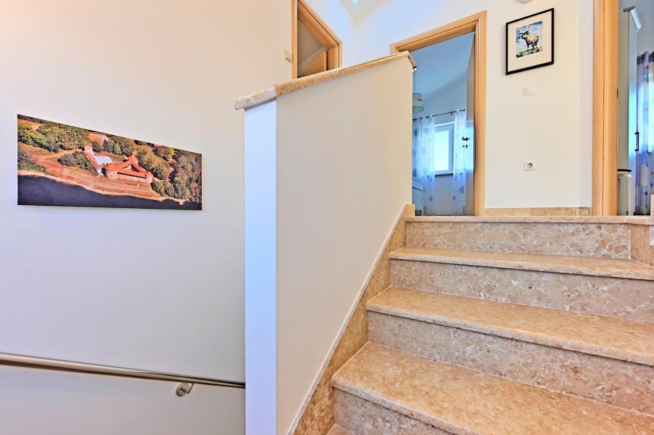 Casa Tara Three-Bedroom Holiday Home PUY Eksteriør bilde